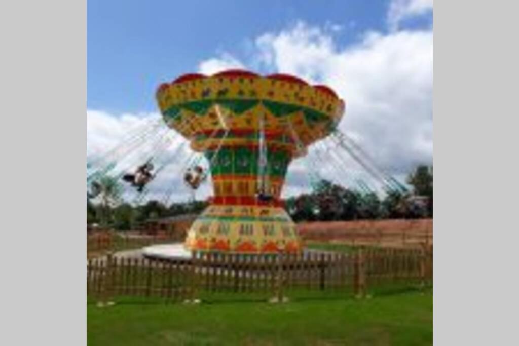 T 2 Dans Village Vacances 3 *** A Saint Geniez 2 Piscines Chauffee Pierrefiche  ภายนอก รูปภาพ